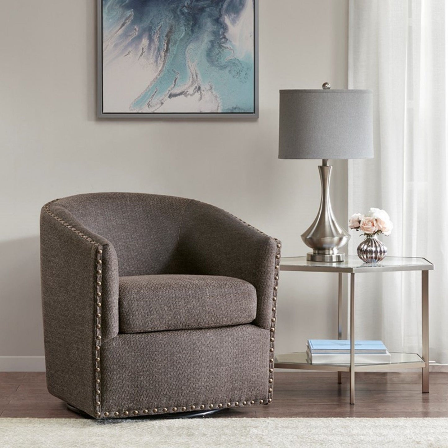 Luxurious Chair With 360 Degree Rotation