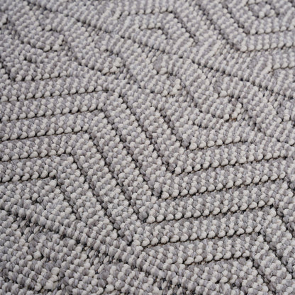 Guros - 6' X 9' Geometric Indoor / Outdoor Area Rug - White