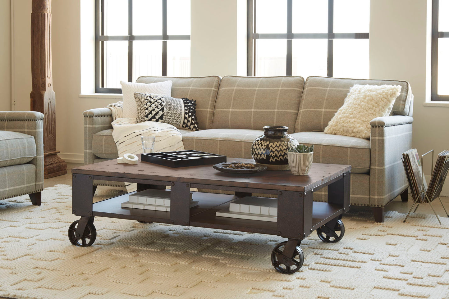 Pinebrook - Rectangular Cocktail Table (2 Braking Casters) - Distressed Natural Pine