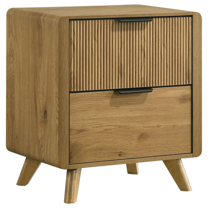 Bennett 4-piece Eastern King Bedroom Set Light Oak