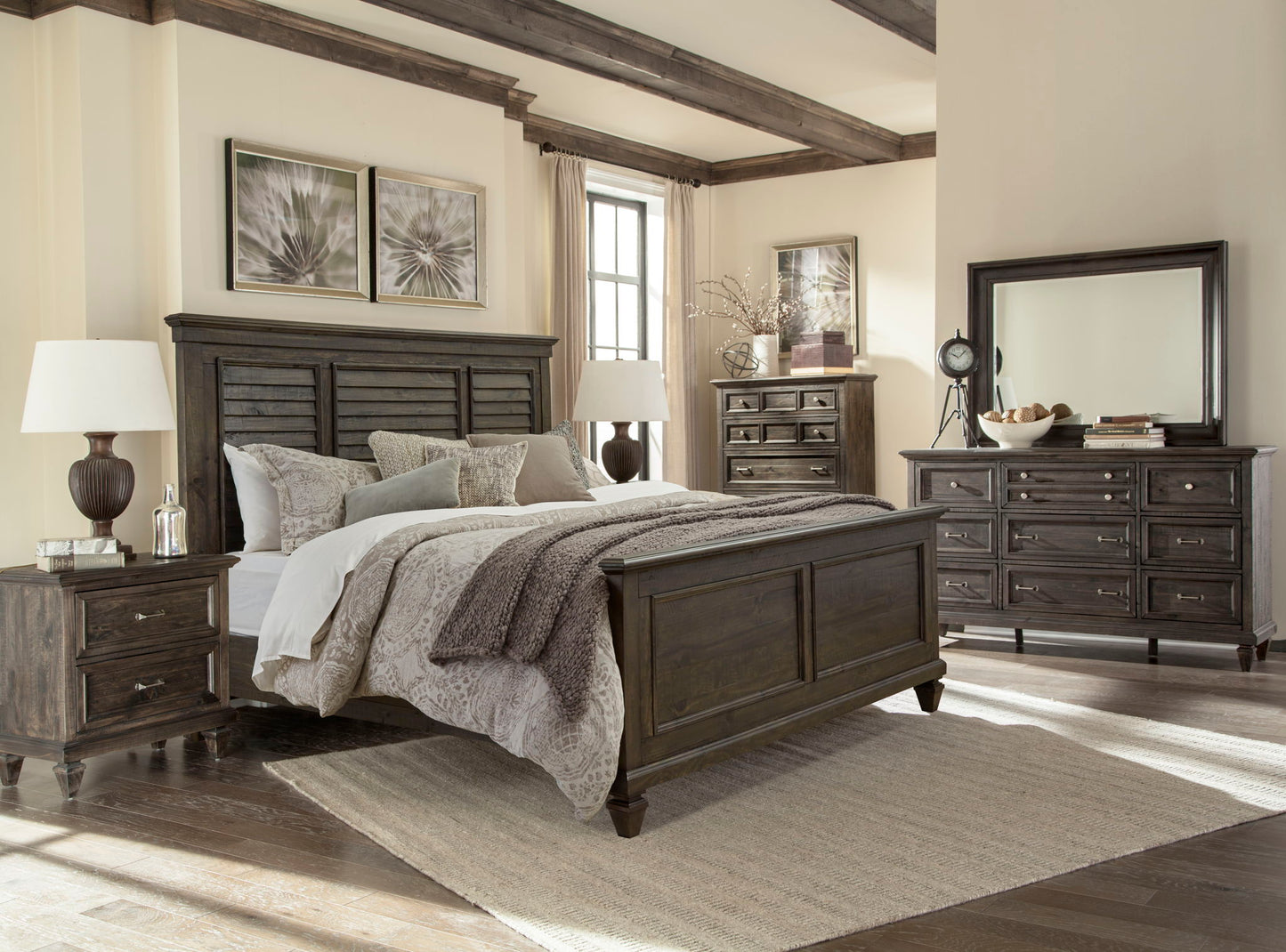 Calistoga - 5 Drawer Chest - Weathered Charcoal