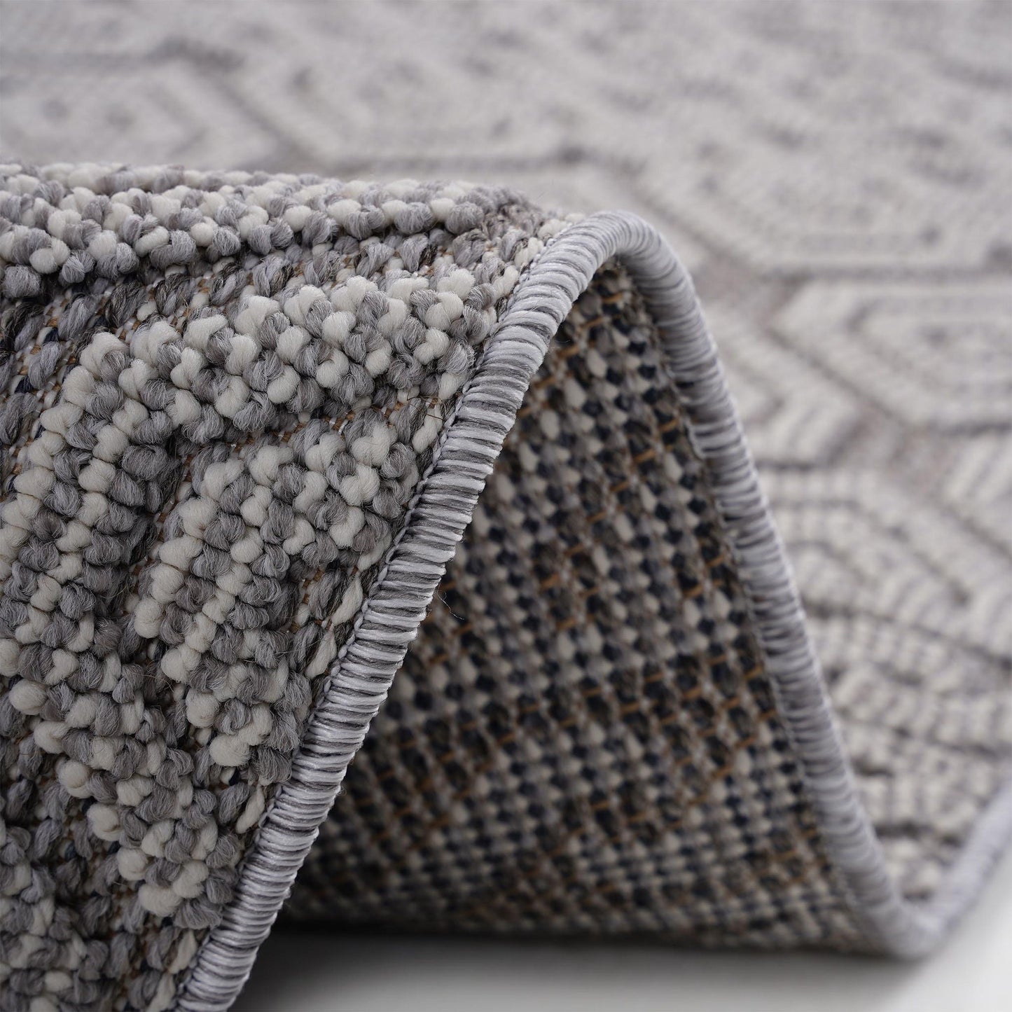 Guros - Trendy Geometric Indoor / Outdoor Rug