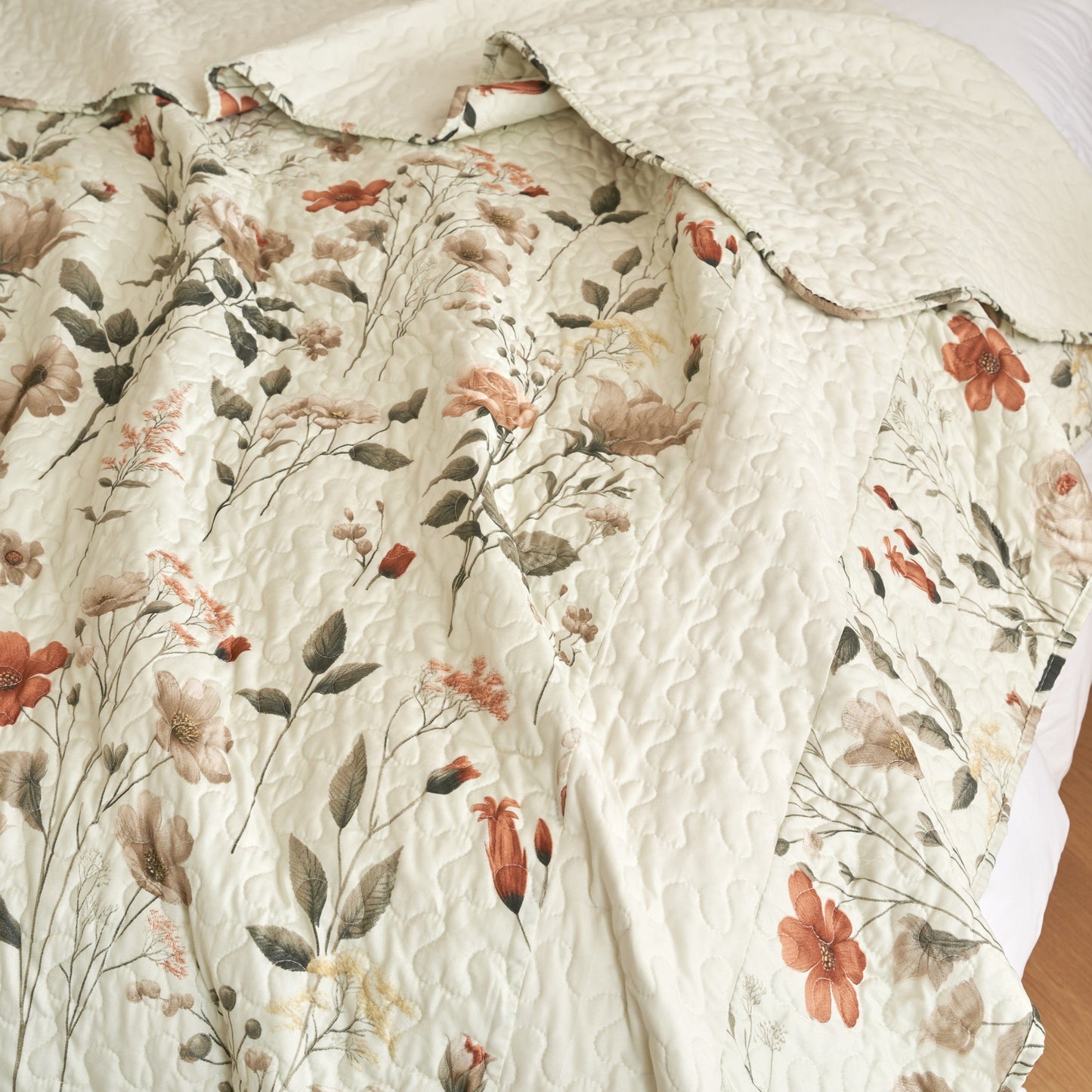 DaDalogy Enchanted Meadow Quilt Set - Victoria Garden Delicate Floral Symphony in Beige, Rose, and Soft Green, Luxuriously Soft Quilted Bedspread Set