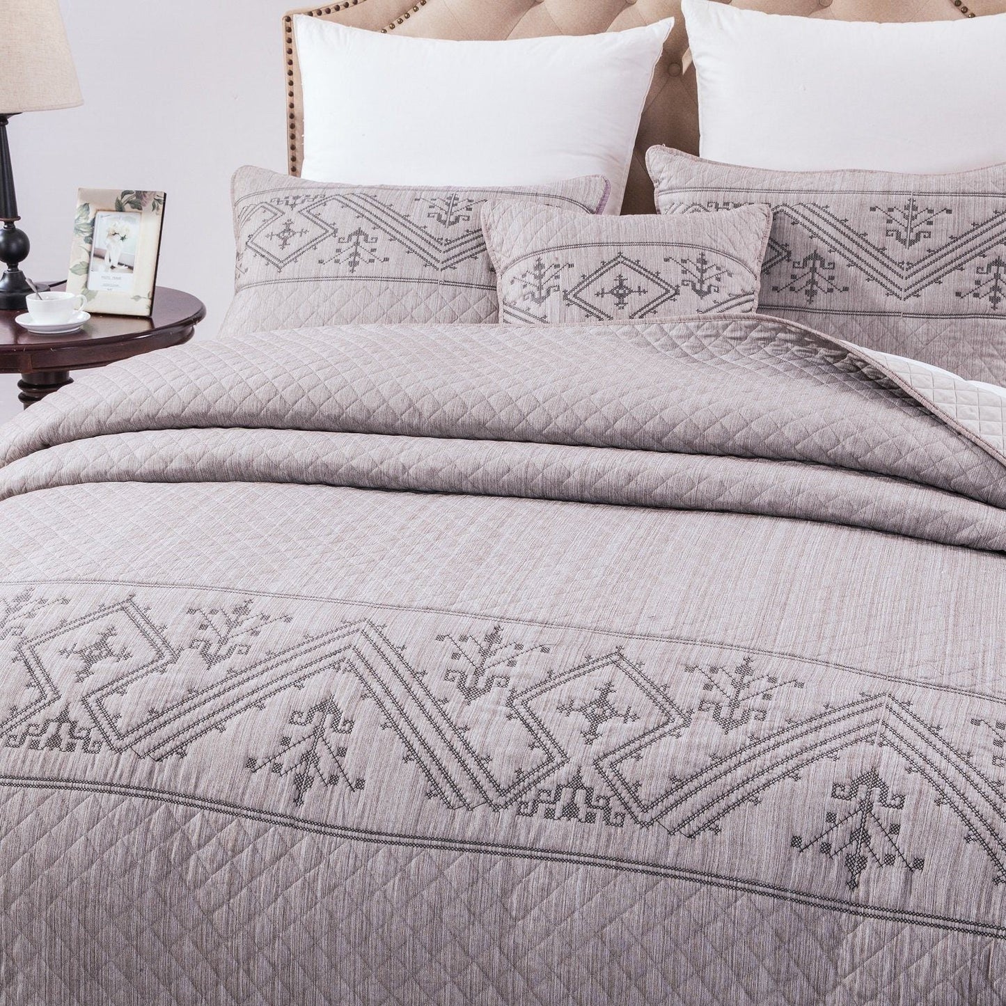DaDa Bedding Whimsical Lavender Grey Cottage Soft Quilted Coverlet Bedspread Set (JHW866)