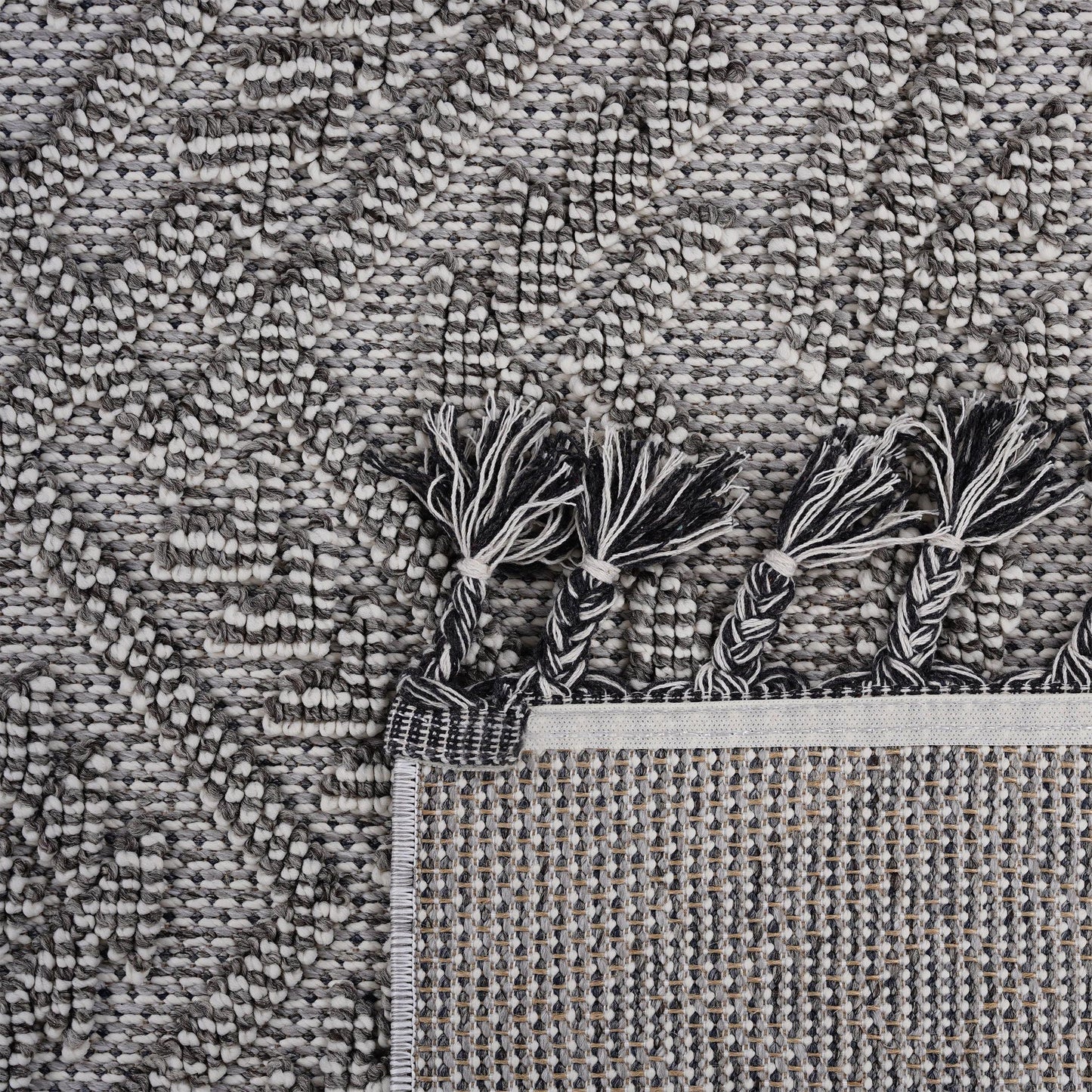 Guros - Traditional Indoor / Outdoor Rug
