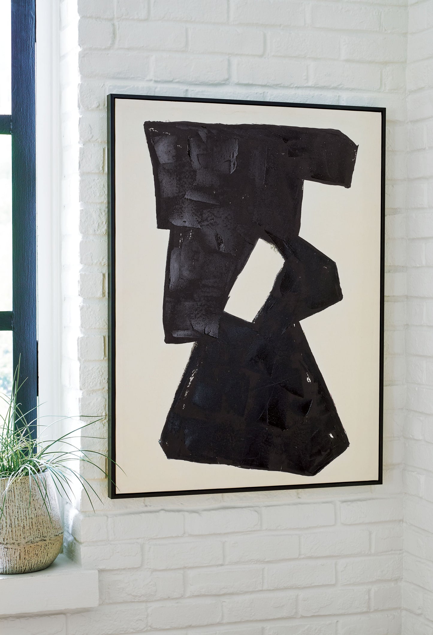 Garviery - Wall Art - Black / Cream