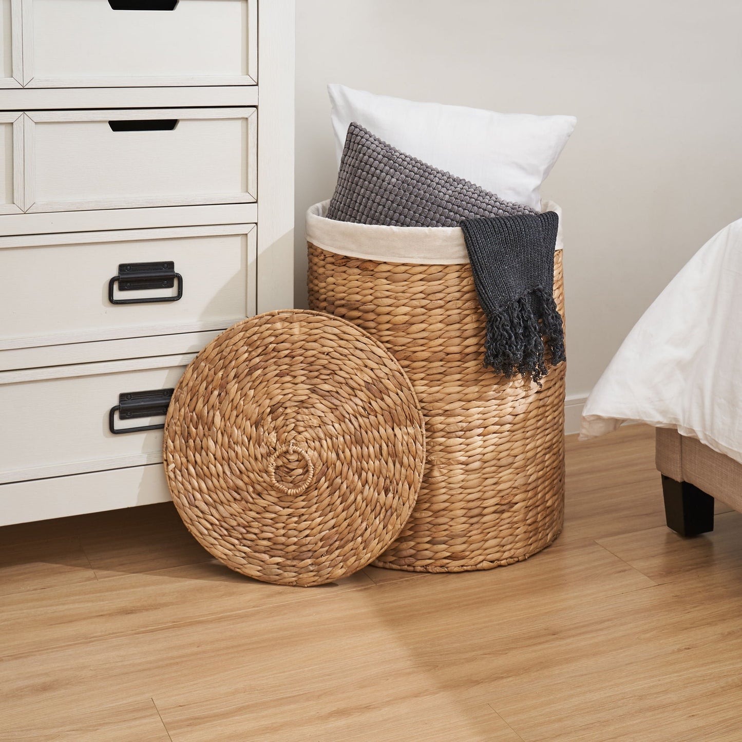 Round Tall Water Hyacinth Woven Wicker Laundry Hamper With Lid - For Clothes, Toys And Book Storage With Removable Liner - 15" X 15" X 20" - Natural Brown