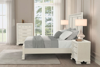 Stella Mia - 5 Pc Queen Panel Bedroom Set