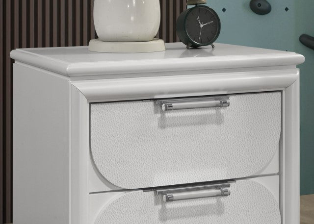 Lareina - 4 Pc Full Bedroom Set